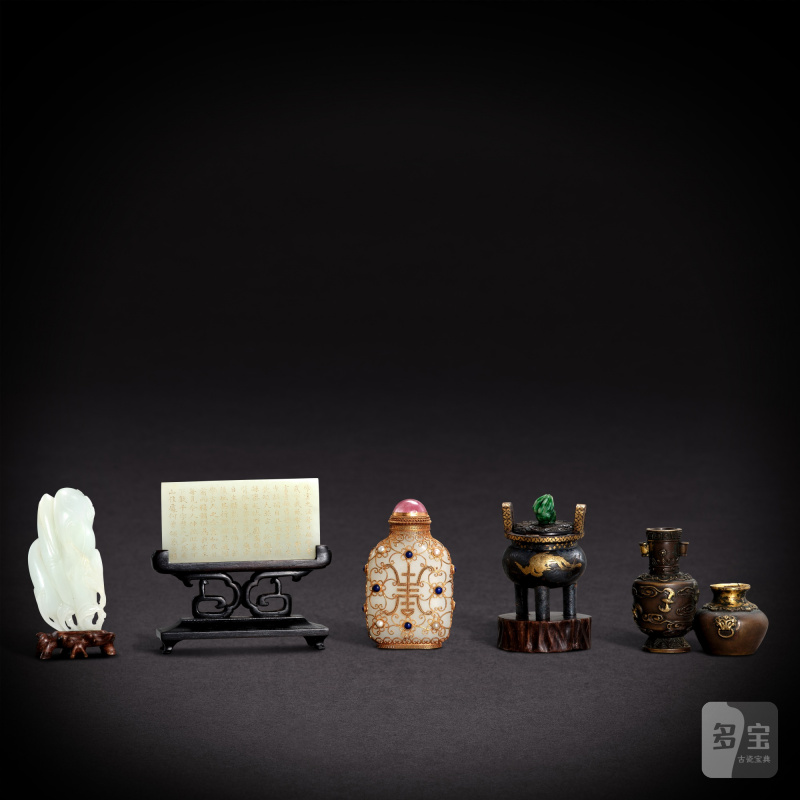 A group of five jade and bronze ornaments, Qing dynasty, 18th - 19th century | 清十八至十九世紀 玉及銅擺件一組五件